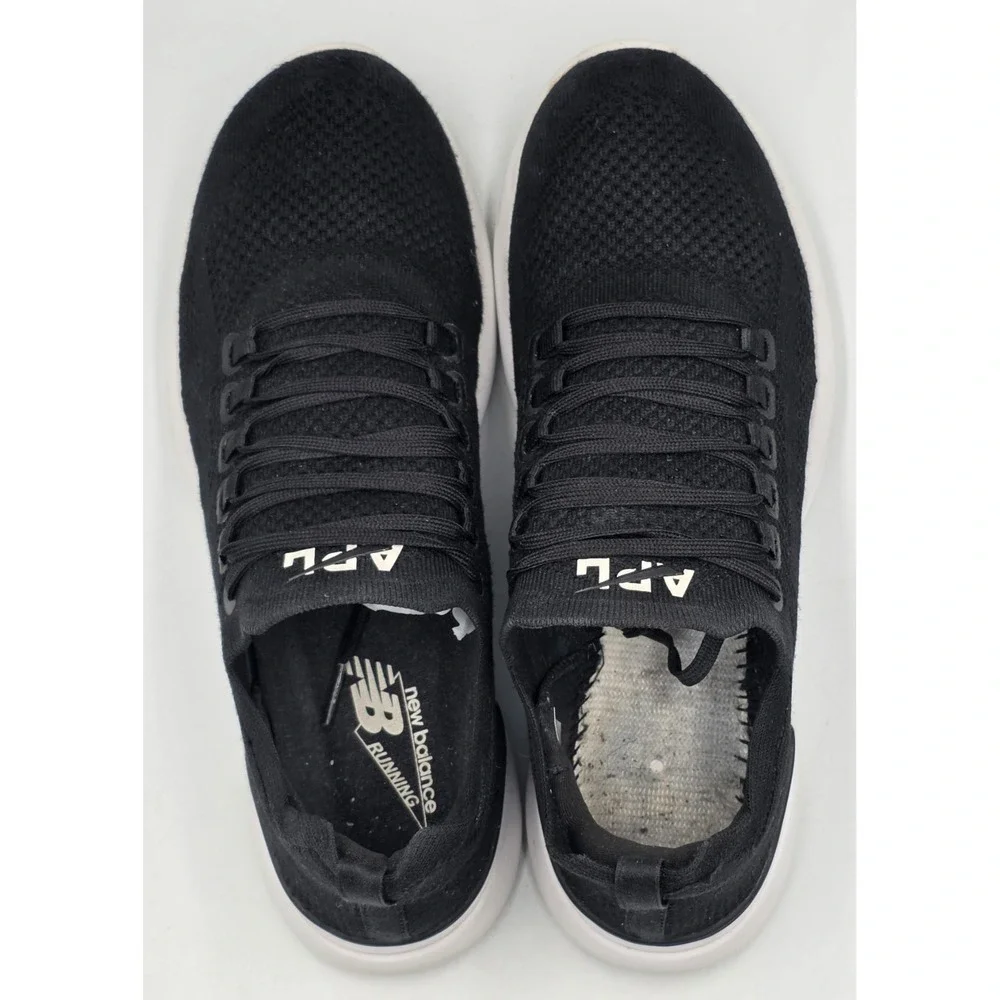 APL TechLoom Breeze Women's Black Sneakers Size 10 Missing Insole